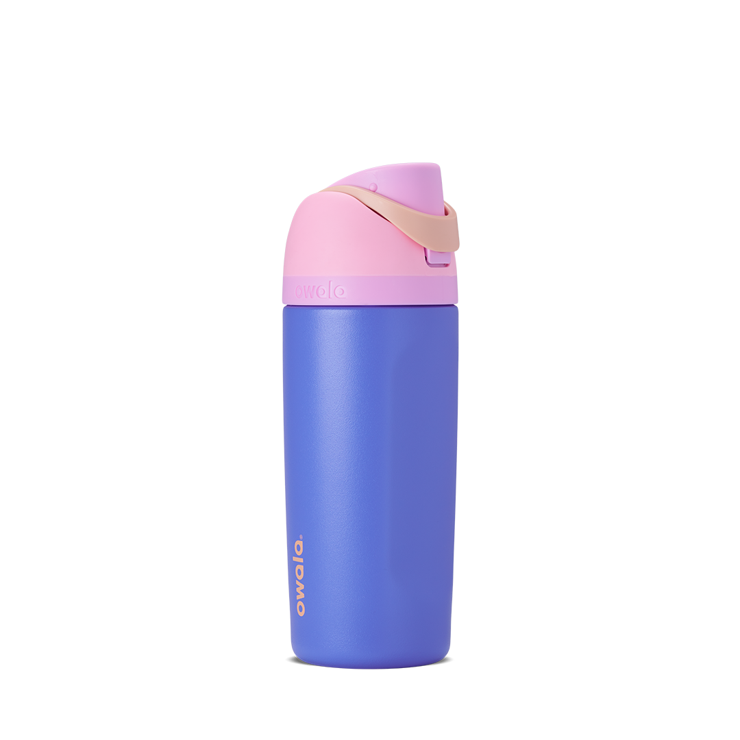 Kids FreeSip 16oz in Read My Lips, bold fuchsia hot pink insulated bottle with matching pink flip cap and pink carry loop